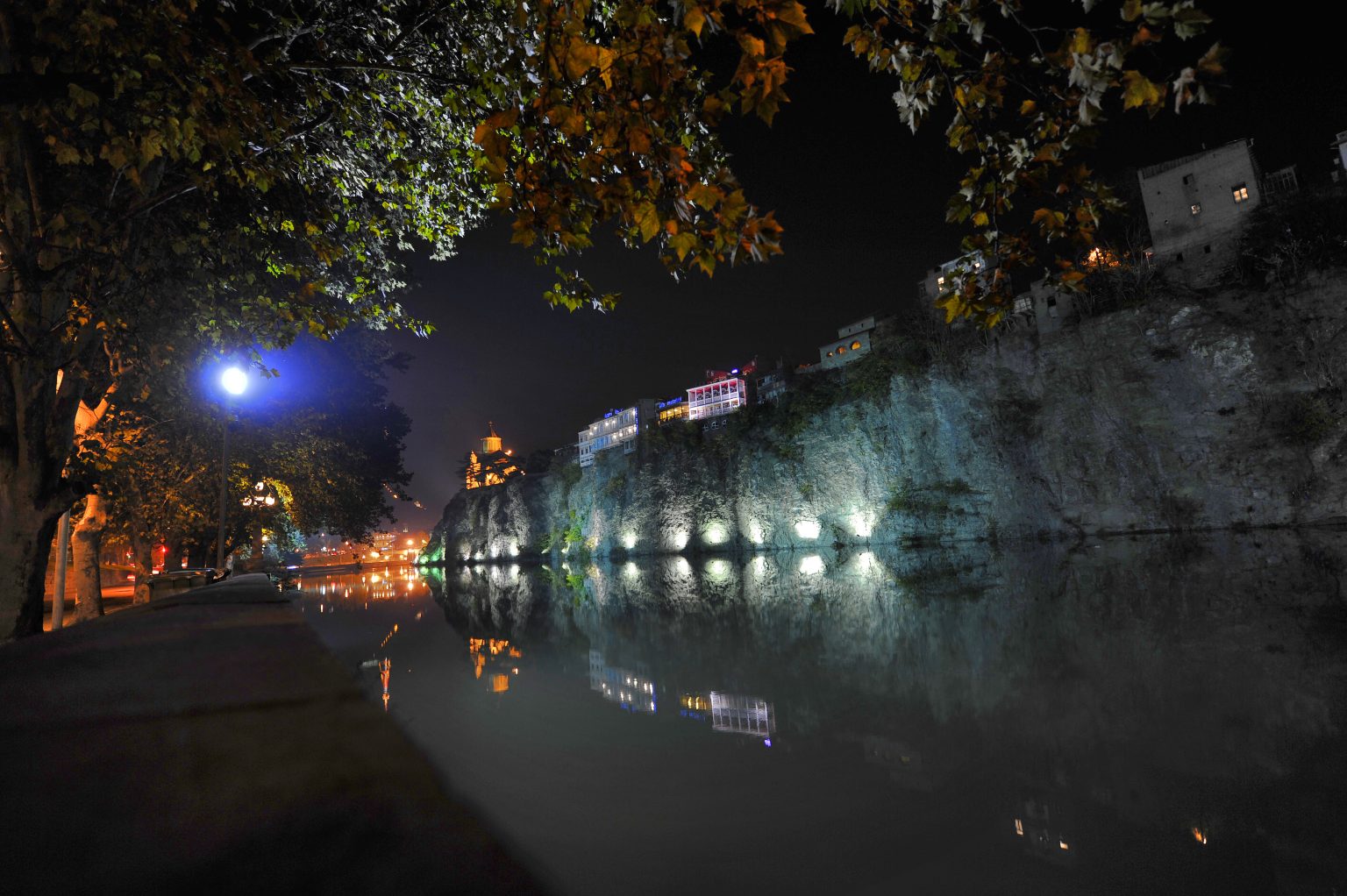 The Mtkvari embankment in Old Tbilisi at night