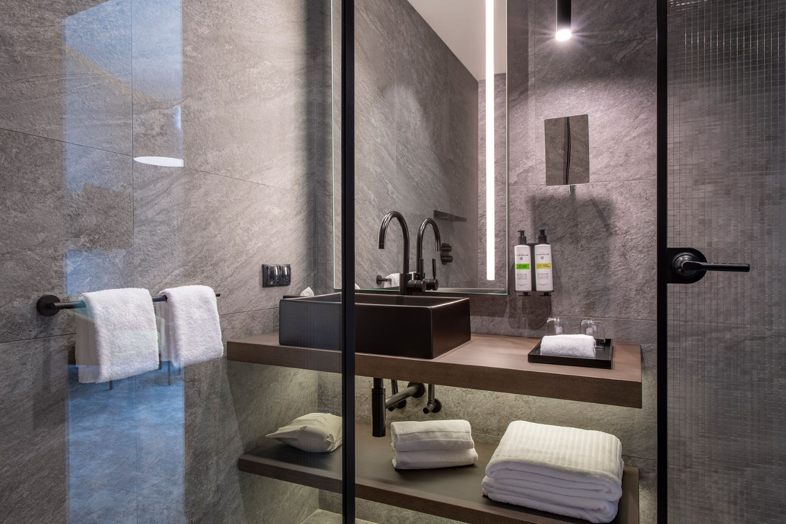 Bathroom with a rain shower, Pullman Tbilisi Axis Towers
